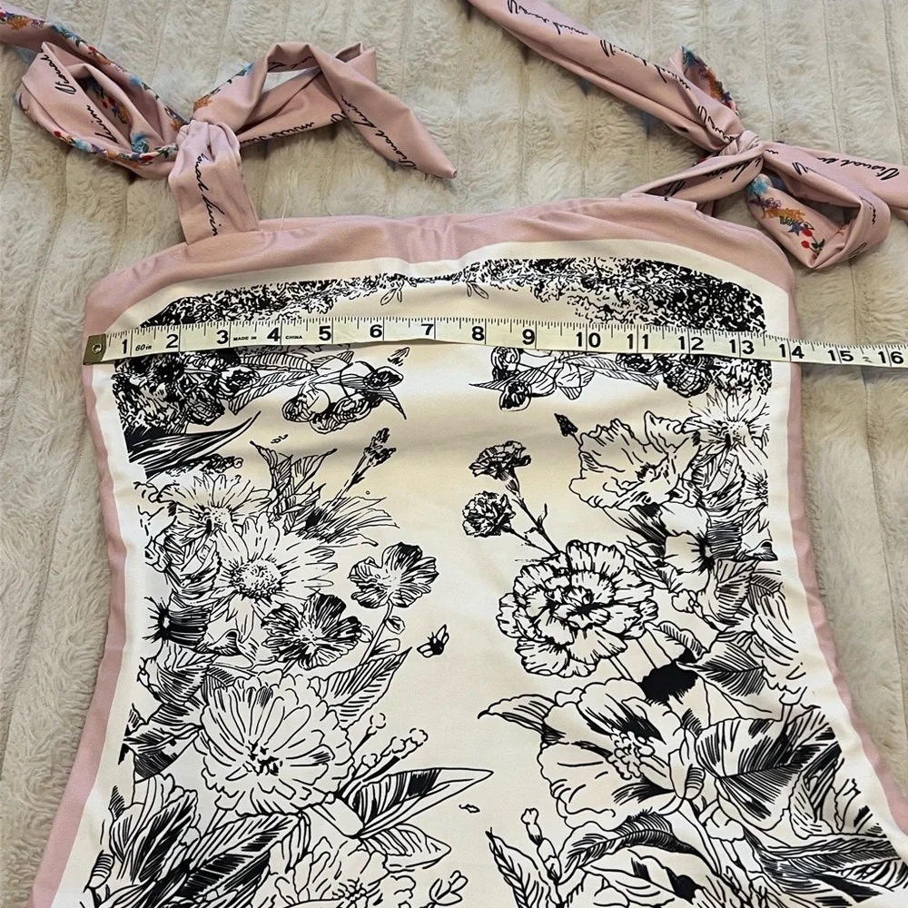 Floral One-Piece reversible Swimsuit 2 in 1 - Picture 6 of 9